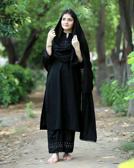 Black Mirror Vol 1 Wholesale Cotton Readymade Suits